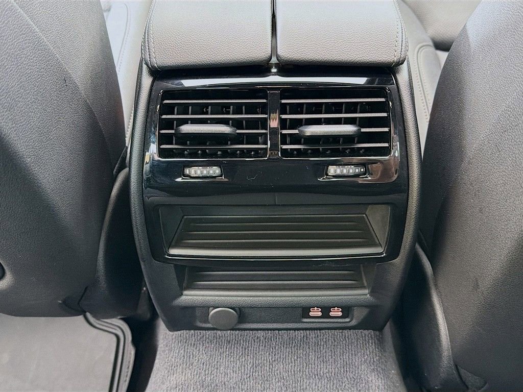 Used 2022 BMW 530i xDrive w/ Premium Package image 41