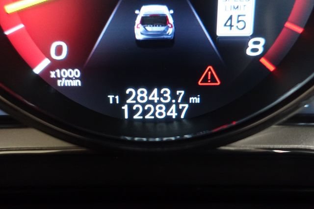 Used 2015 Volvo V60 T5 Platinum w/ Climate Package AWD/4WD image 17