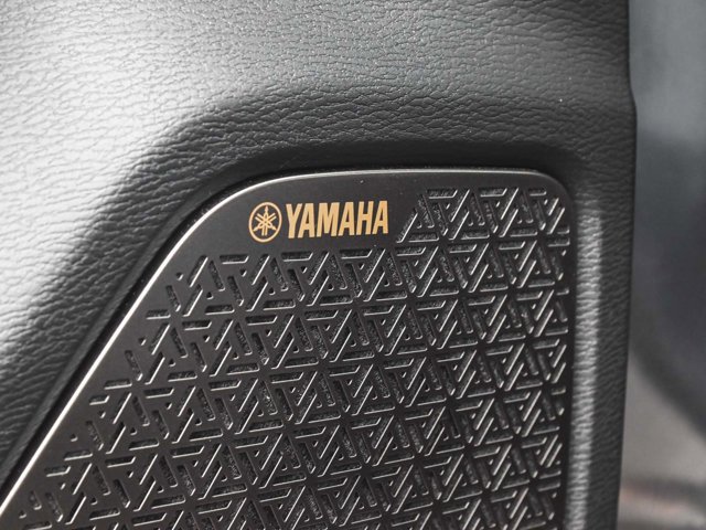 New 2025 Mitsubishi Outlander SE image 10