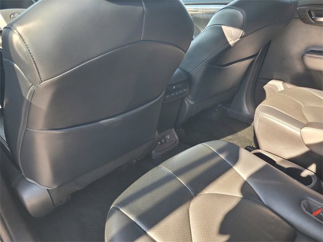 Used 2021 Toyota Highlander Limited image 14