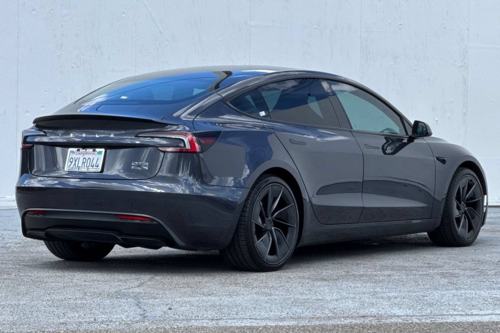 Used 2025 Tesla Model 3 Performance AWD/4WD image 3