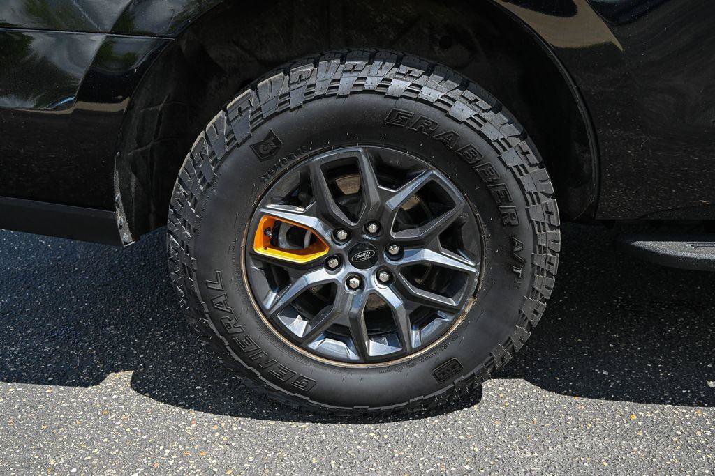 Used 2025 Ford Expedition Tremor AWD/4WD image 14