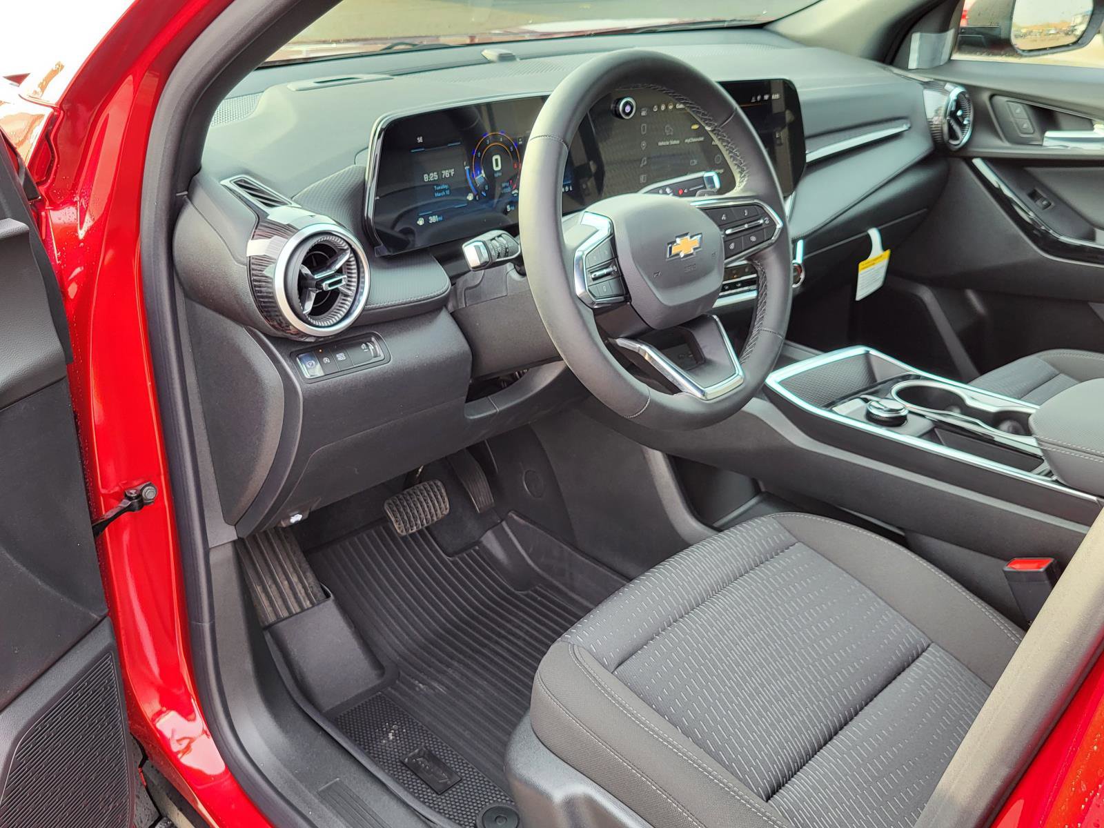 New 2026 Chevrolet Equinox LT image 14