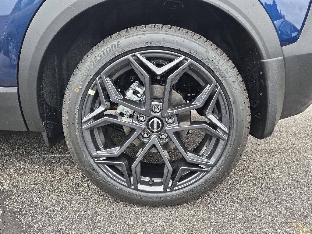 New 2027 Nissan Kicks SR w/ SR Premium Package AWD/4WD image 13