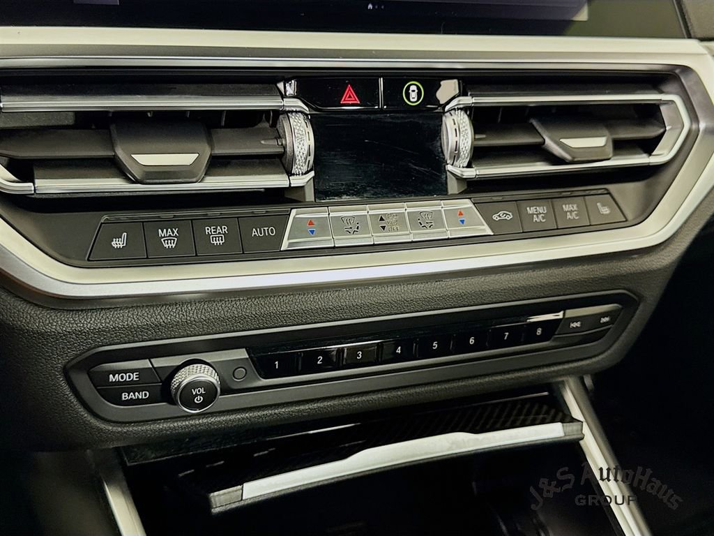 Used 2021 BMW M4 Competition w/ M Carbon Exterior Package image 20