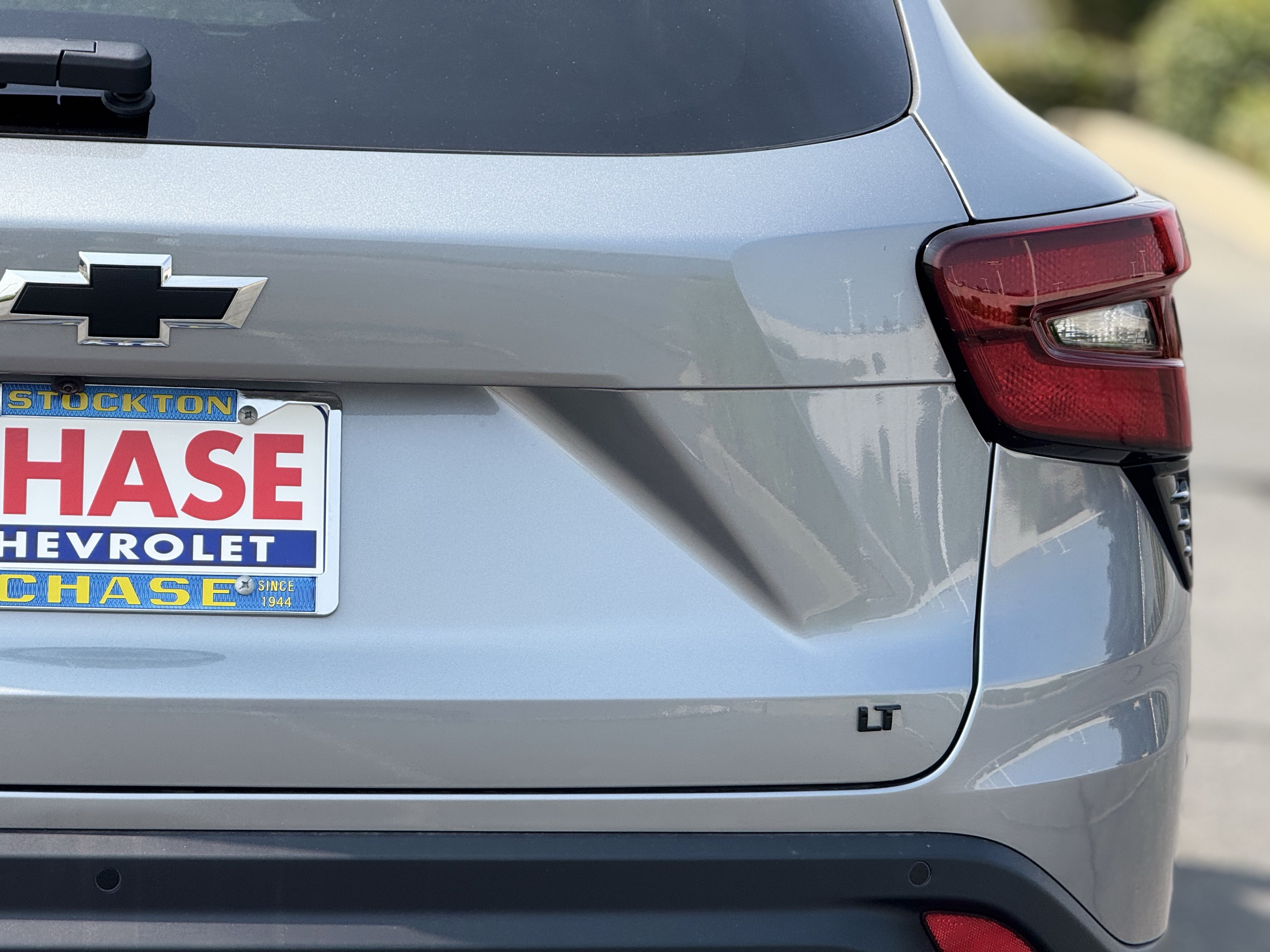 New 2026 Chevrolet Trax LT w/ Driver Confidence Package FWD image 8
