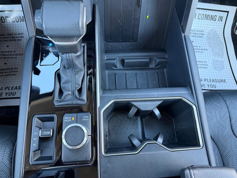 Used 2024 Toyota Tundra Limited image 23