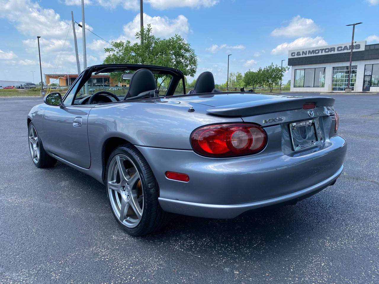 Used 2004 MAZDA MX-5 Miata MAZDASPEED w/ Grand Touring Pkg RWD image 13