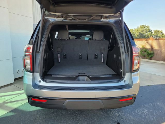 Used 2023 Chevrolet Suburban RST AWD/4WD image 27