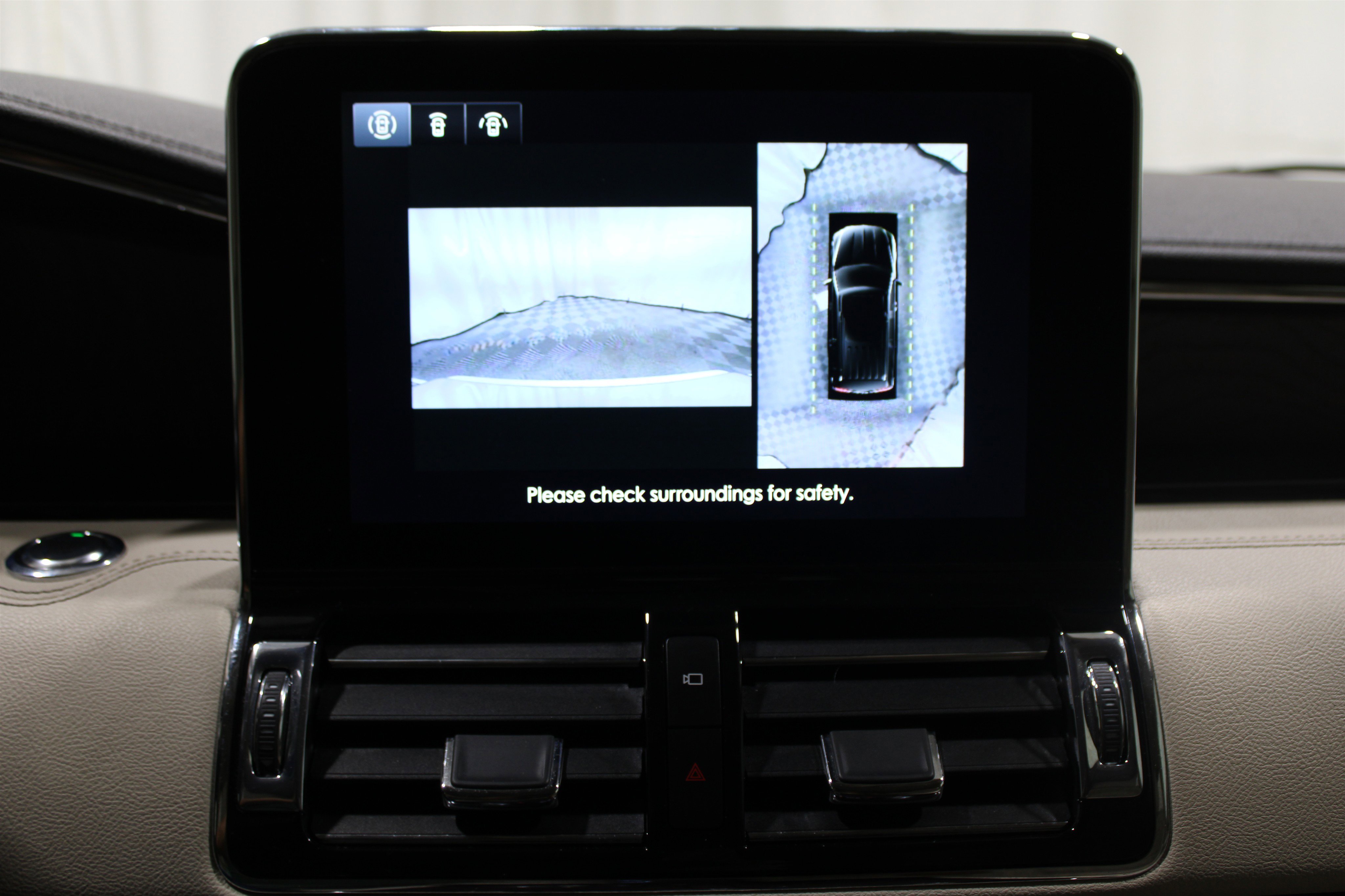 Used 2021 Lincoln Navigator Reserve w/ Luxury Package AWD/4WD image 20