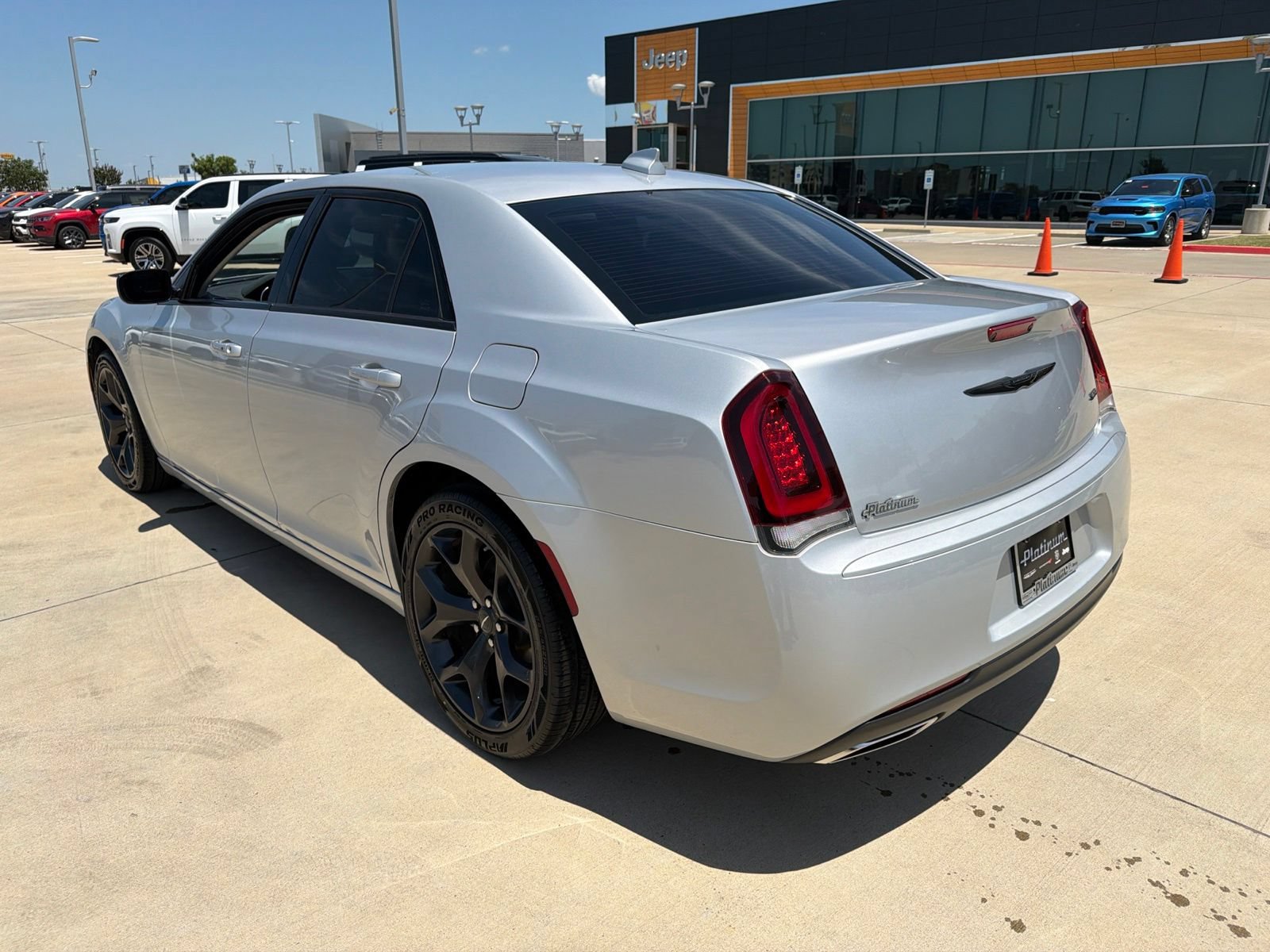 Used 2023 Chrysler 300 Touring w/ Sport Appearance Package RWD video 3