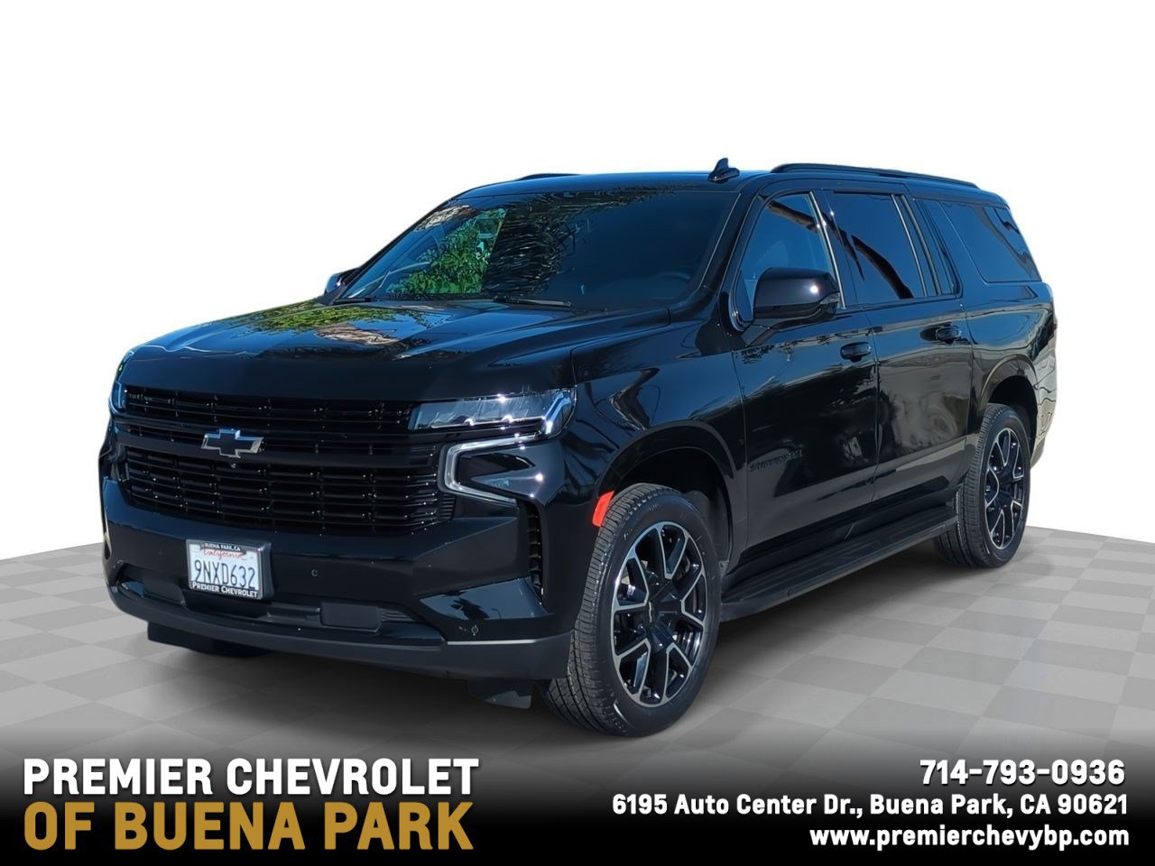 Used 2024 Chevrolet Suburban RST w/ Luxury Package AWD/4WD image 1