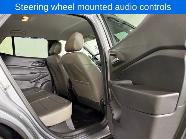 Used 2025 Chevrolet Trax ACTIV image 18