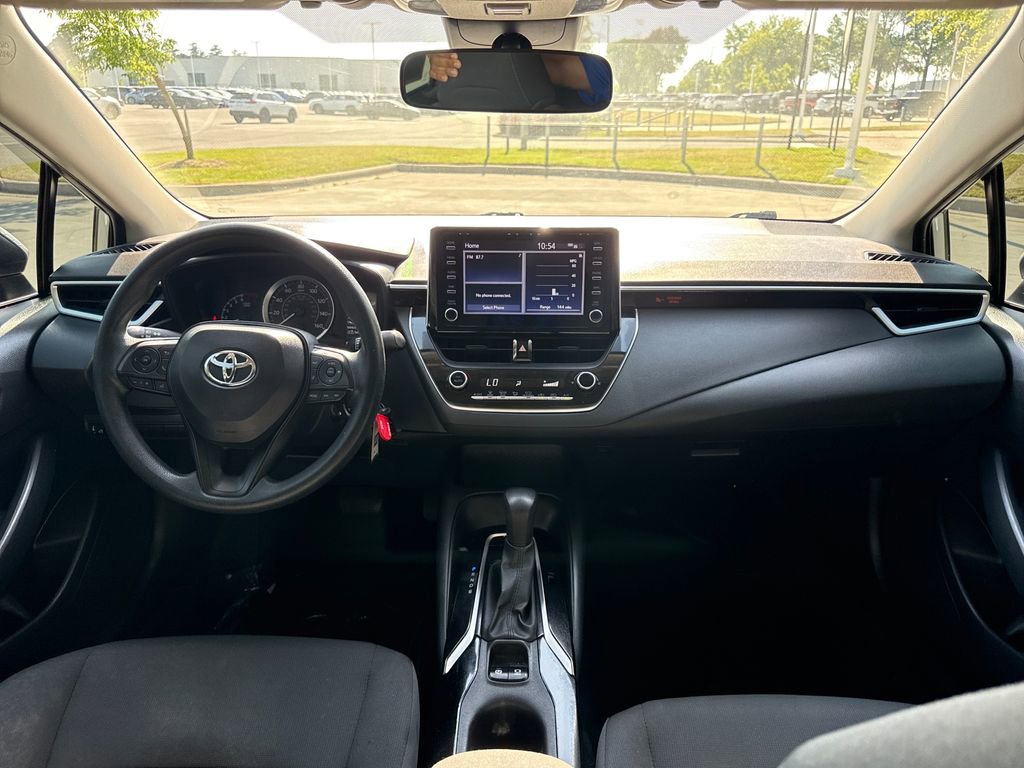 Used 2020 Toyota Corolla LE image 16