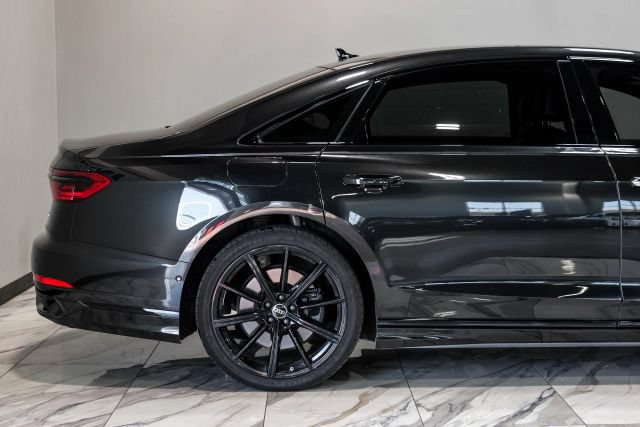 Used 2022 Audi A8 L 3.0T w/ Executive Package AWD/4WD image 13