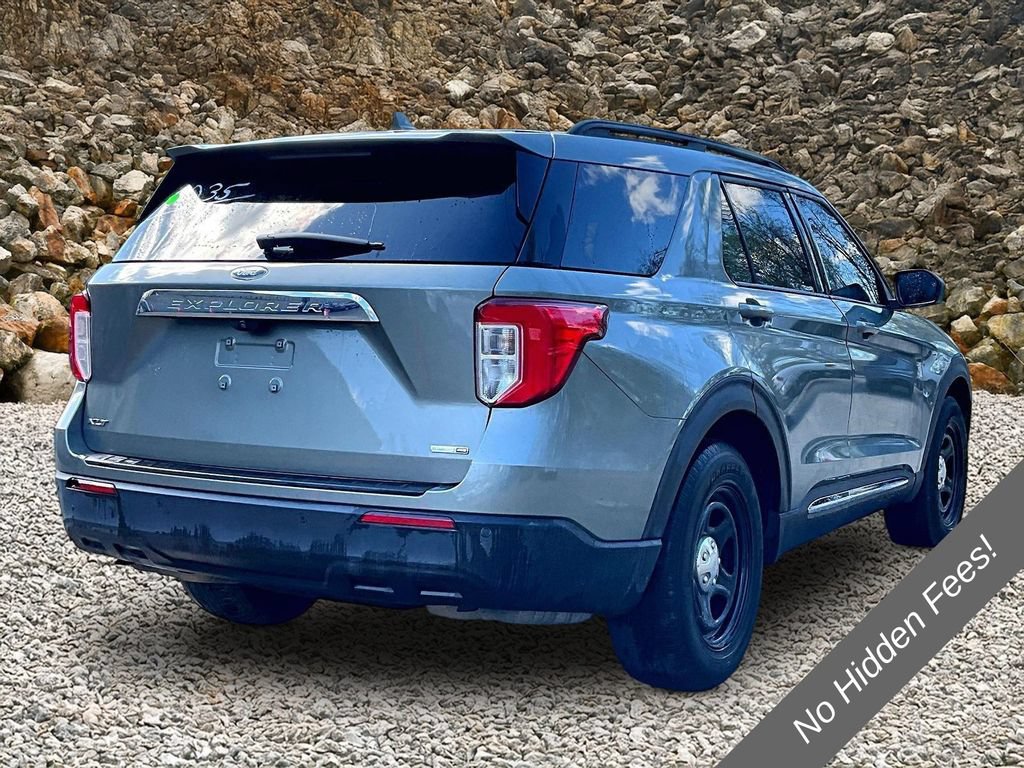 Used 2020 Ford Explorer XLT w/ Comfort Package AWD/4WD image 2
