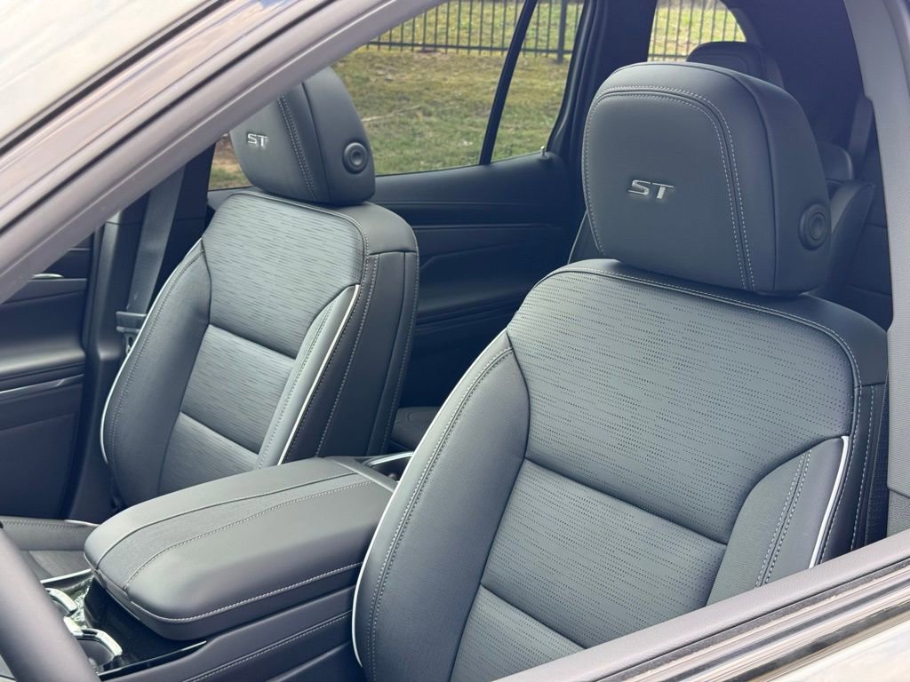 New 2025 Buick Enclave Sport Touring w/ Super Cruise Package image 15