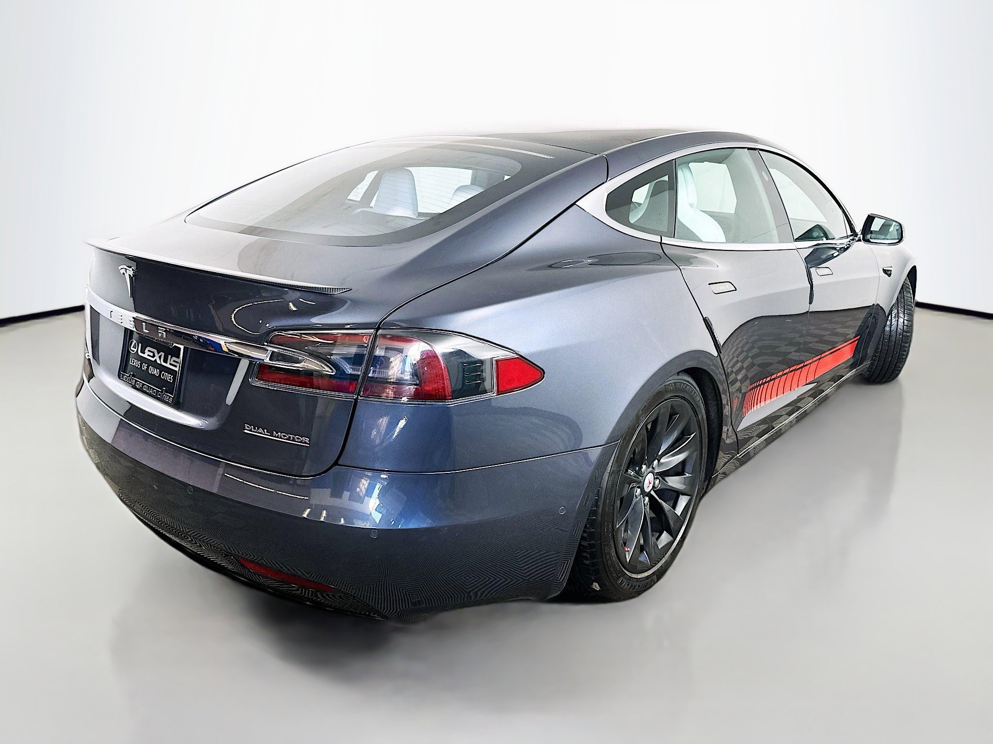 Used 2019 Tesla Model S Performance image 7