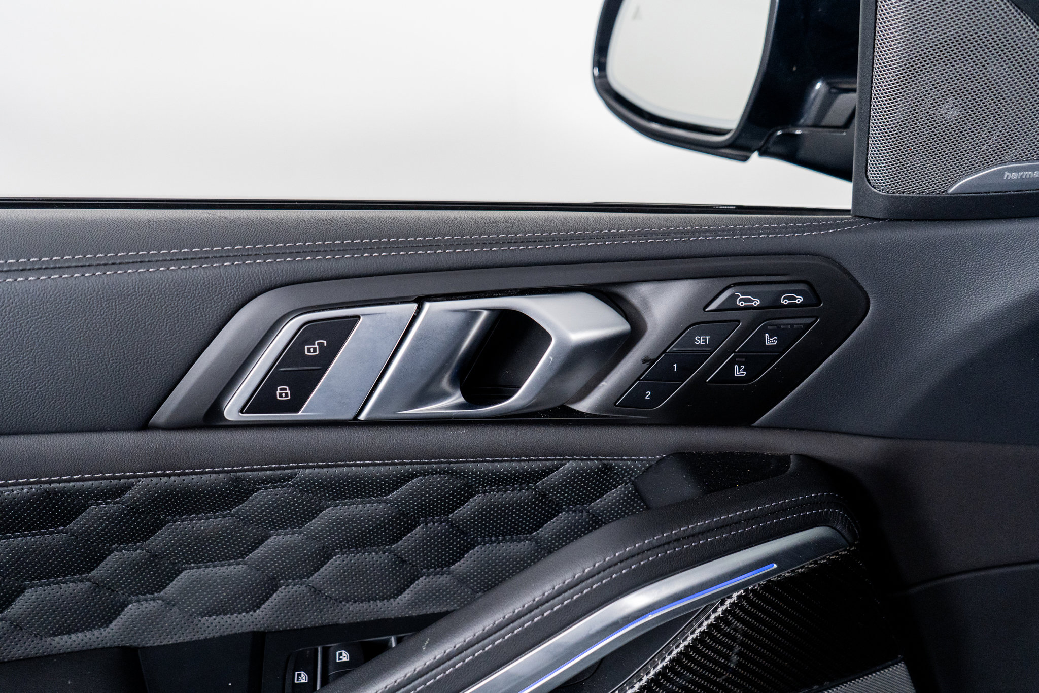 Used 2025 BMW X6 M Competition w/ Executive Package image 47