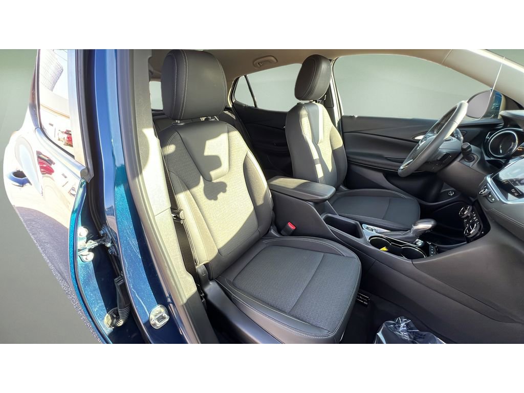 Used 2020 Buick Encore GX Select AWD/4WD image 32