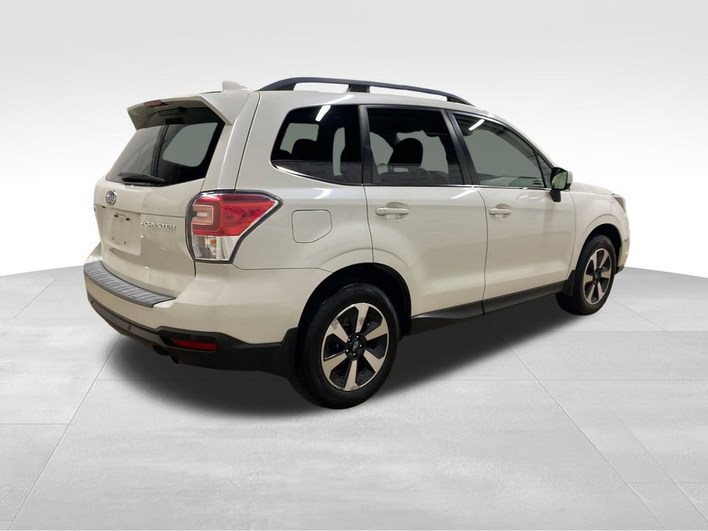 Used 2018 Subaru Forester 2.5i Limited AWD/4WD image 7