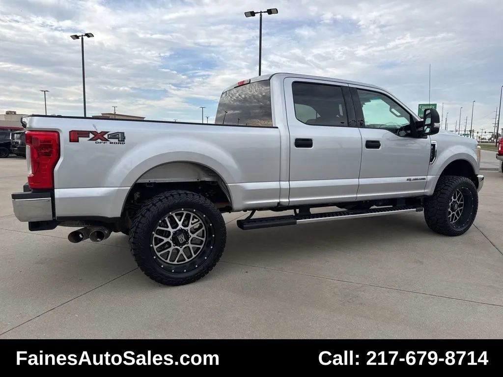 Used 2017 Ford F250 XLT w/ XLT Value Package image 24