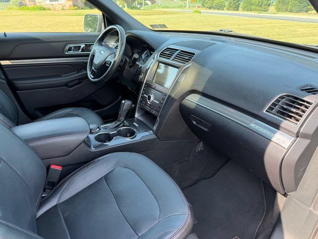 Used 2019 Ford Explorer Sport w/ Equipment Group 401A AWD/4WD image 23