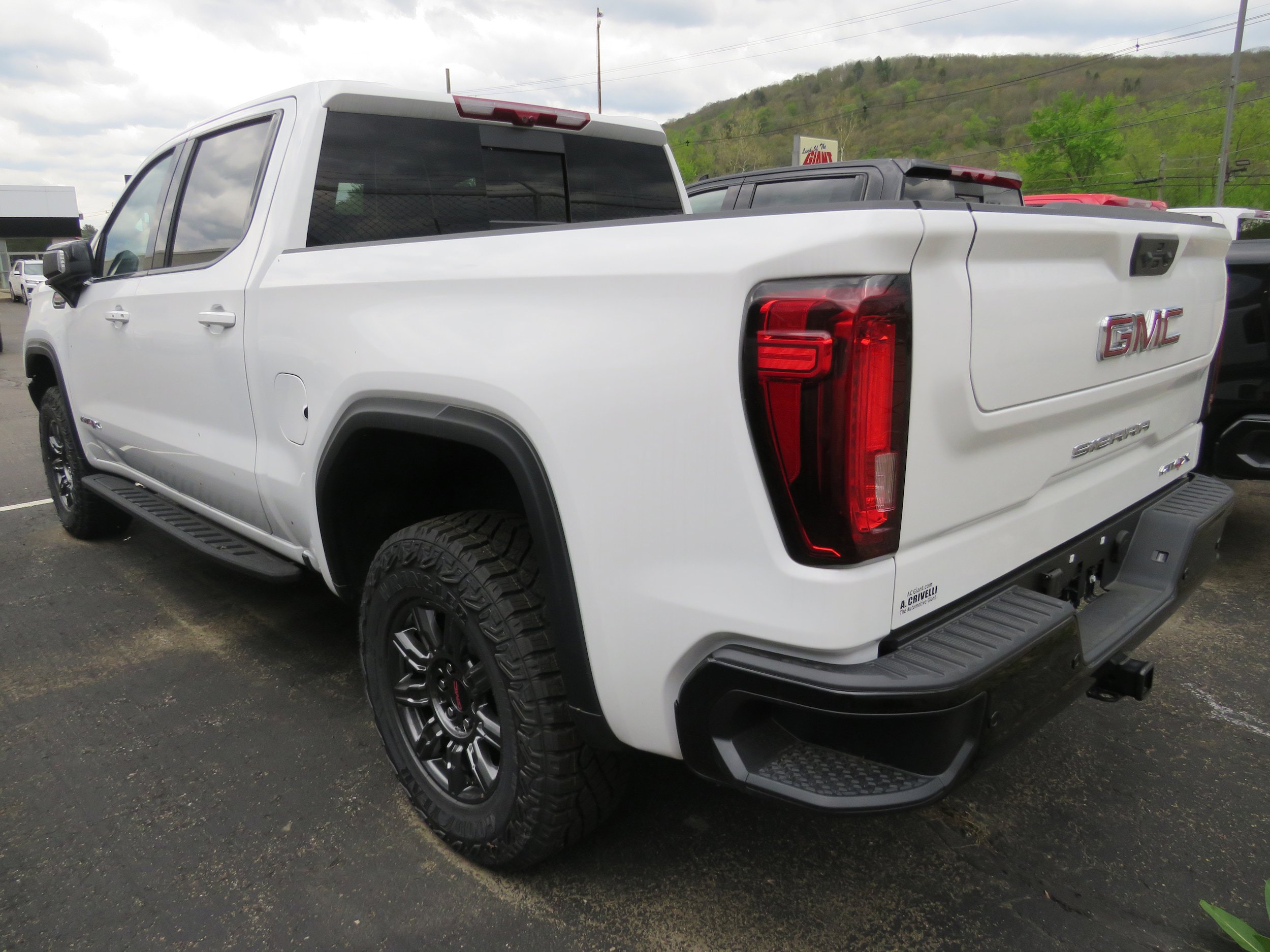 New 2026 GMC Sierra 1500 AT4X AWD/4WD image 4