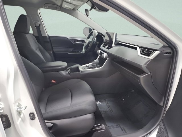 Used 2024 Toyota RAV4 XLE image 15