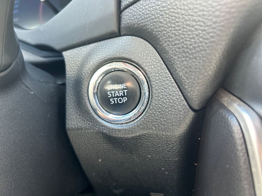 Used 2019 Toyota RAV4 Limited w/ Advanced Technology Package AWD/4WD image 24