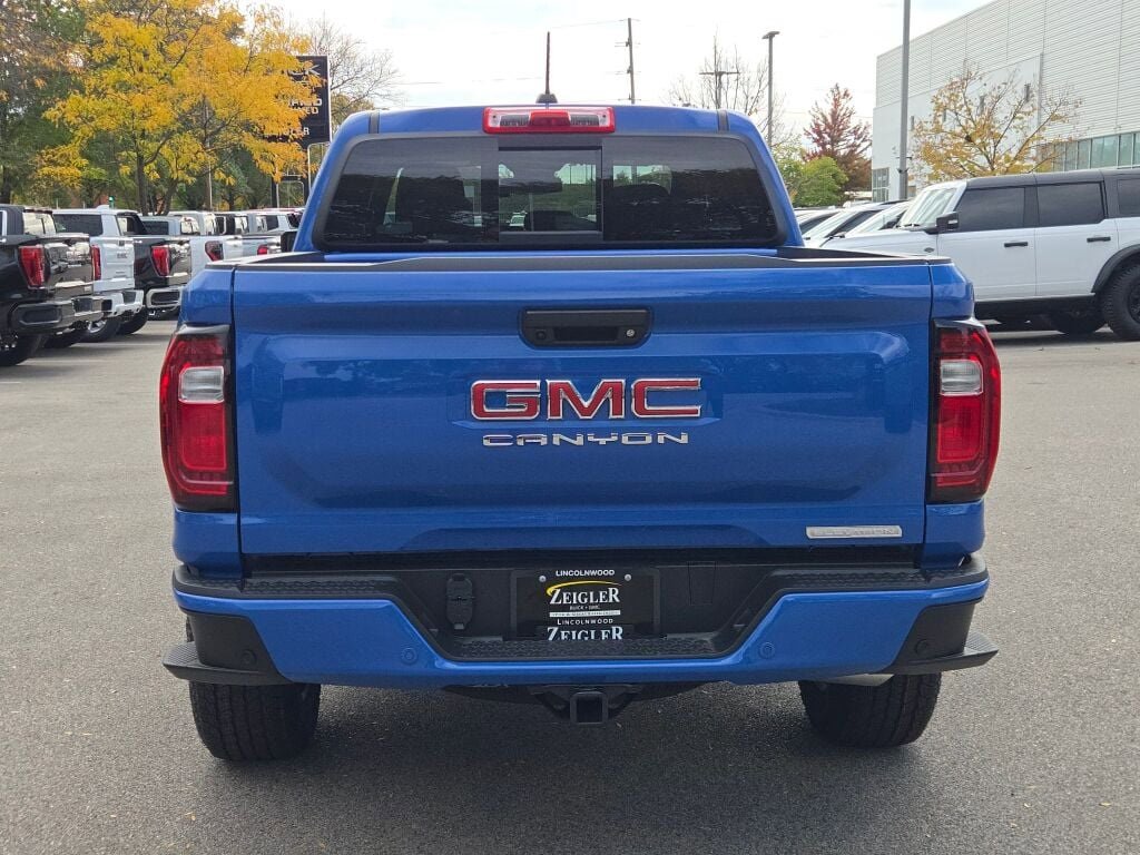 New 2026 GMC Canyon Elevation w/ Convenience Package image 14