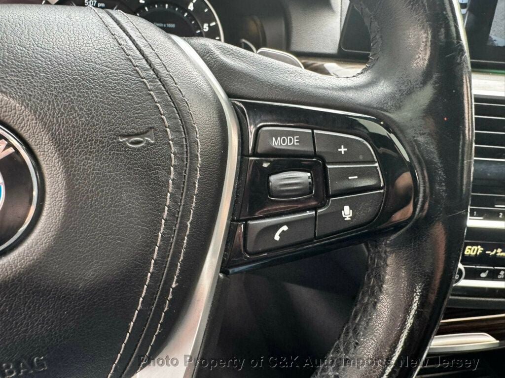 Used 2018 BMW 530i xDrive AWD/4WD image 21