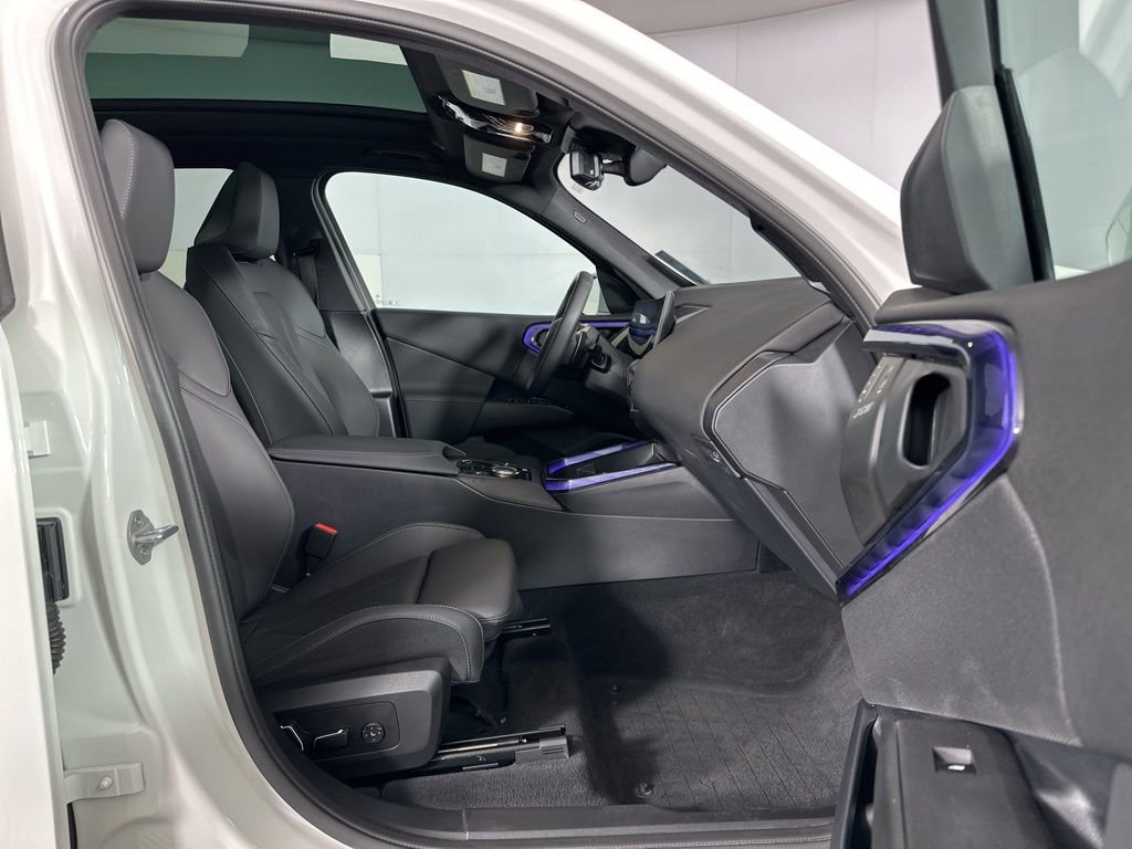 Used 2025 BMW X3 xDrive30i w/ Premium Package image 29