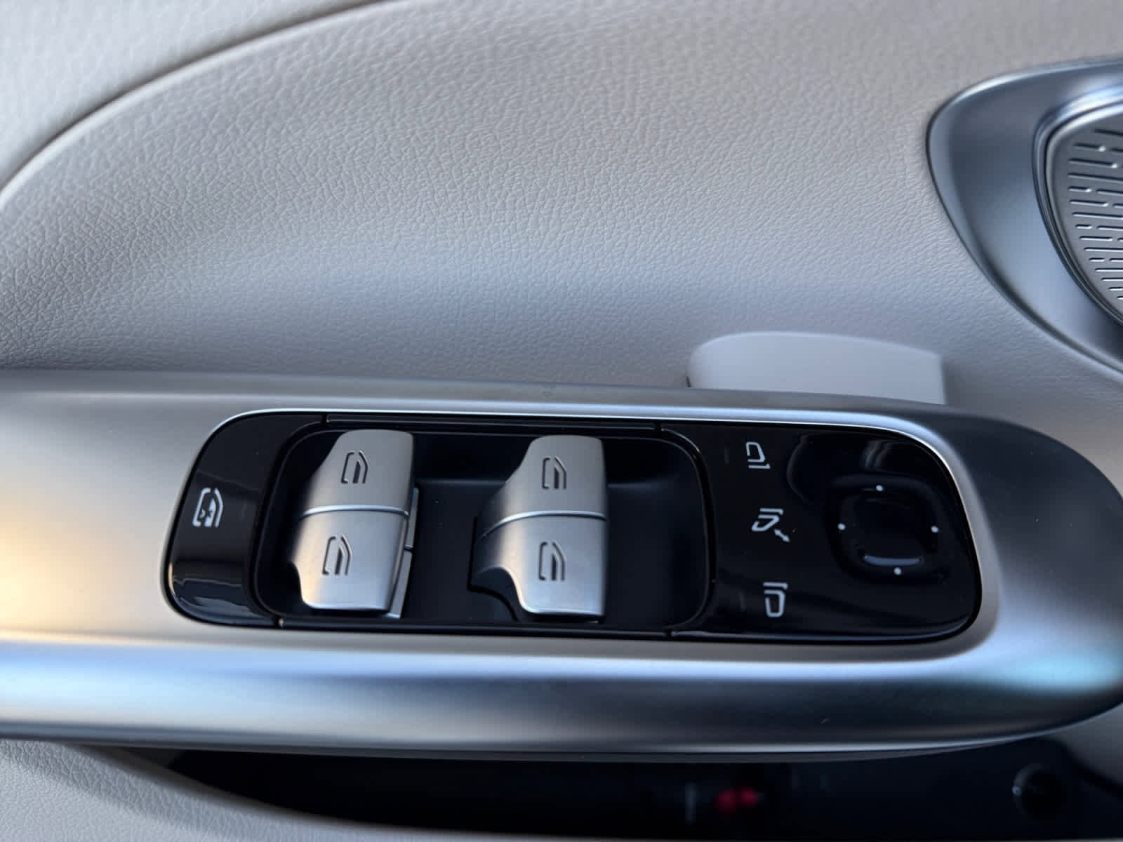 New 2026 Mercedes-Benz C 300 4MATIC Sedan image 23