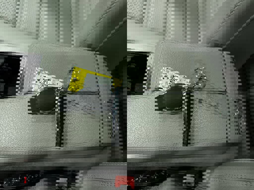 Used 2010 Mercedes-Benz E 63 AMG Sedan image 35