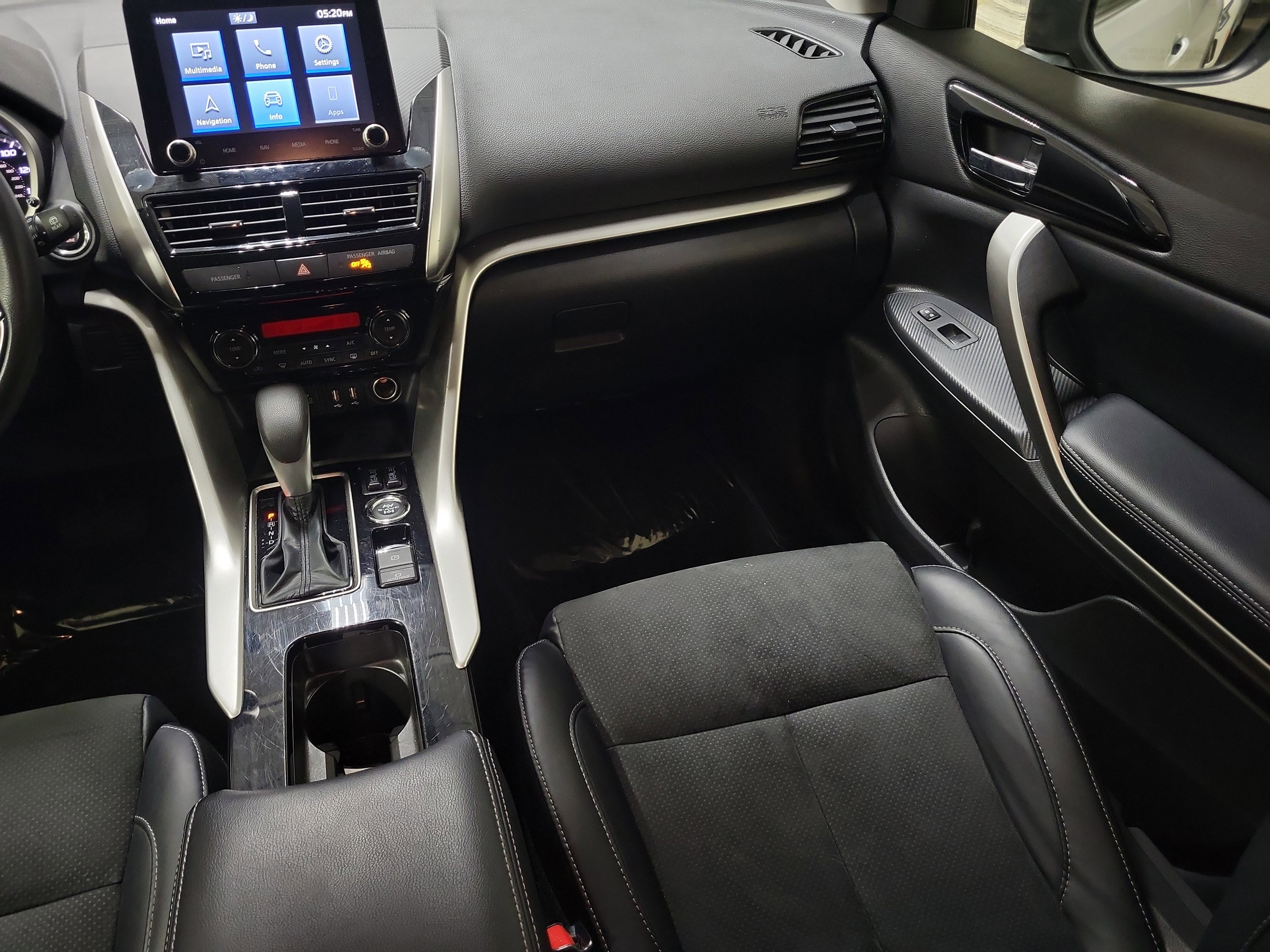 Used 2024 Mitsubishi Eclipse Cross SE image 16