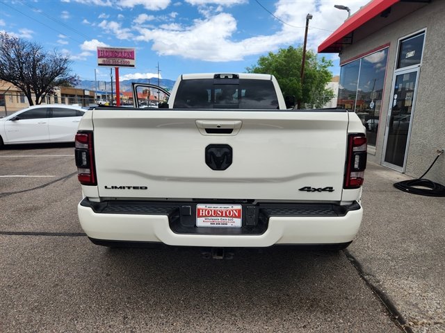 Used 2022 RAM 3500 Limited AWD/4WD image 2