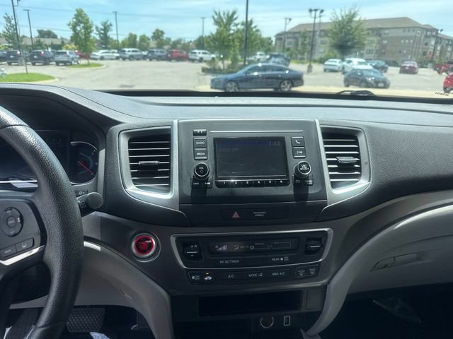 Used 2019 Honda Pilot LX image 14