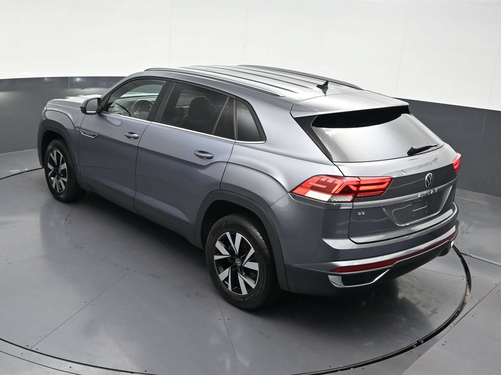 Used 2022 Volkswagen Atlas Cross Sport SE FWD image 22