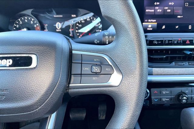 Used 2023 Jeep Compass Sport AWD/4WD image 21