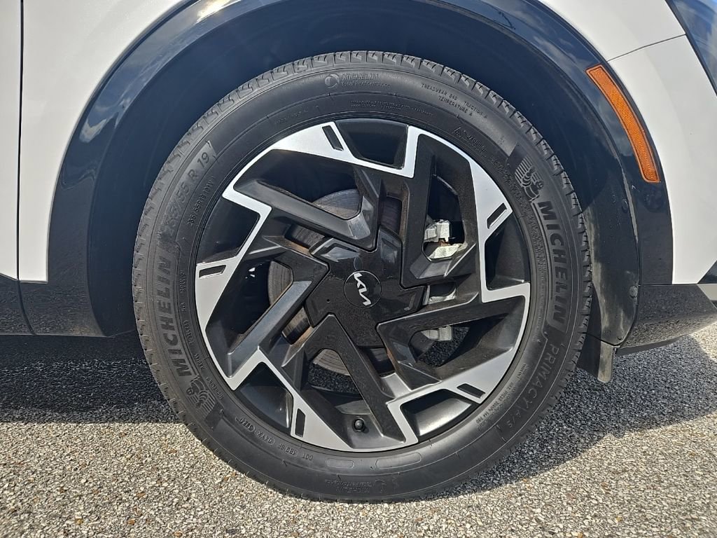 Used 2025 Kia Sportage SX image 29