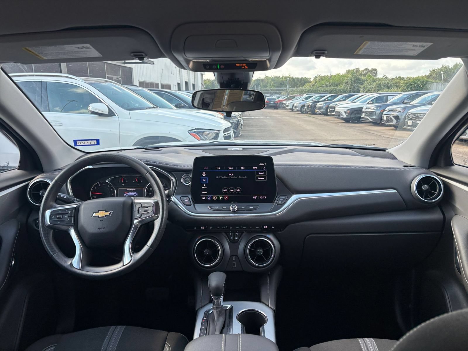 Used 2026 Chevrolet Blazer LT FWD image 33