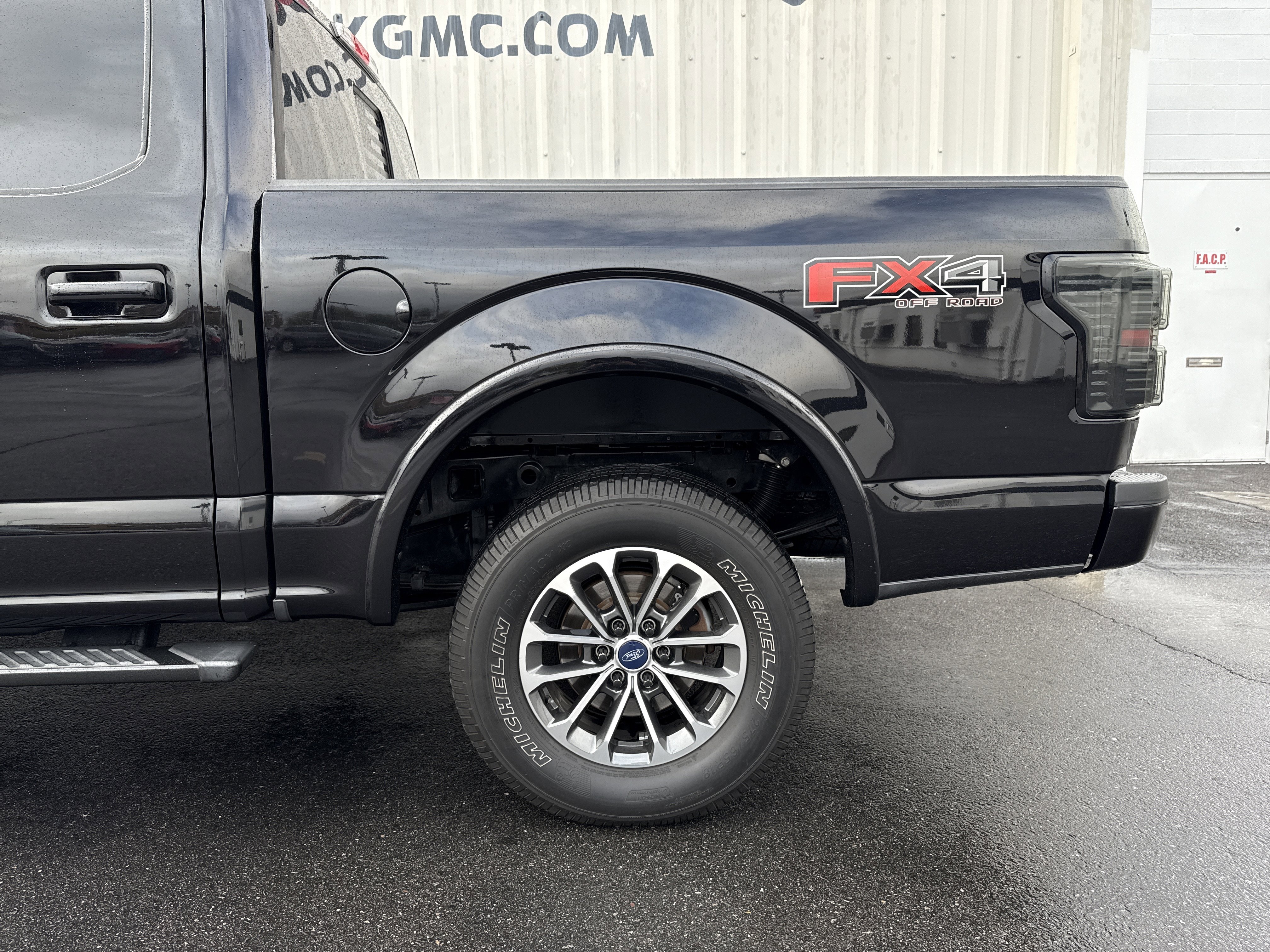 Used 2019 Ford F150 XLT w/ Equipment Group 302A Luxury image 2