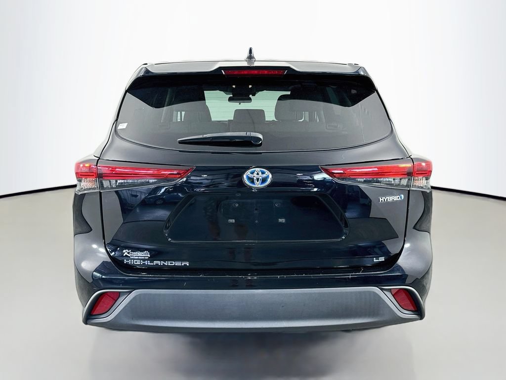 Used 2020 Toyota Highlander LE AWD/4WD image 6