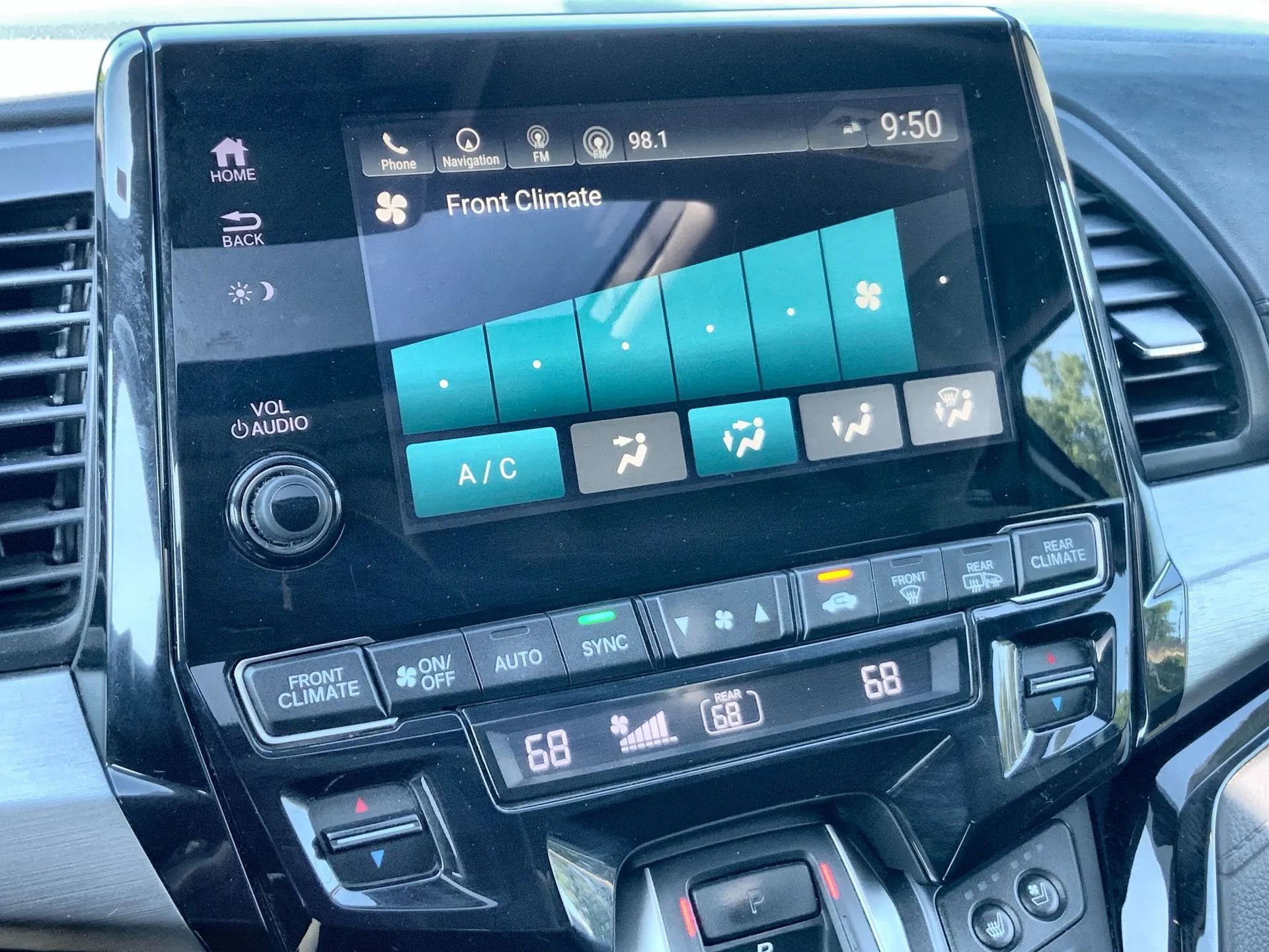 Used 2018 Honda Odyssey Elite image 17