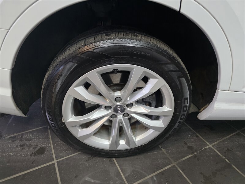 Used 2017 Audi Q7 3.0T Premium Plus w/ Premium Plus Package image 43