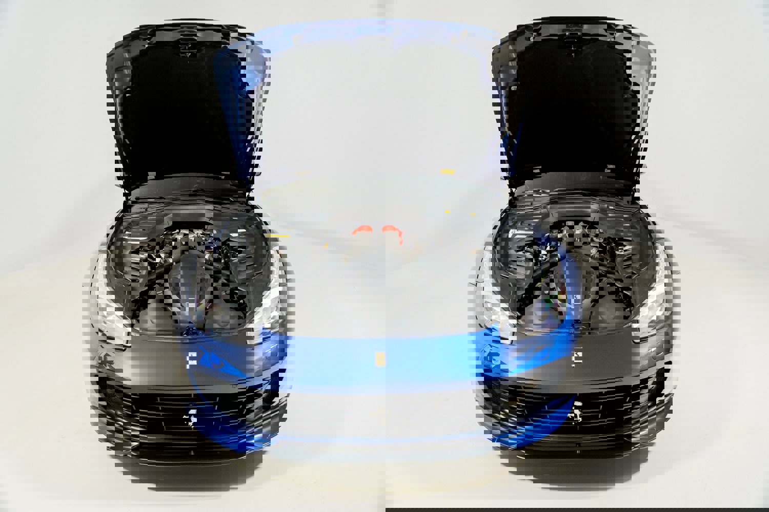 Certified 2019 Ferrari GTC4Lusso T RWD image 40