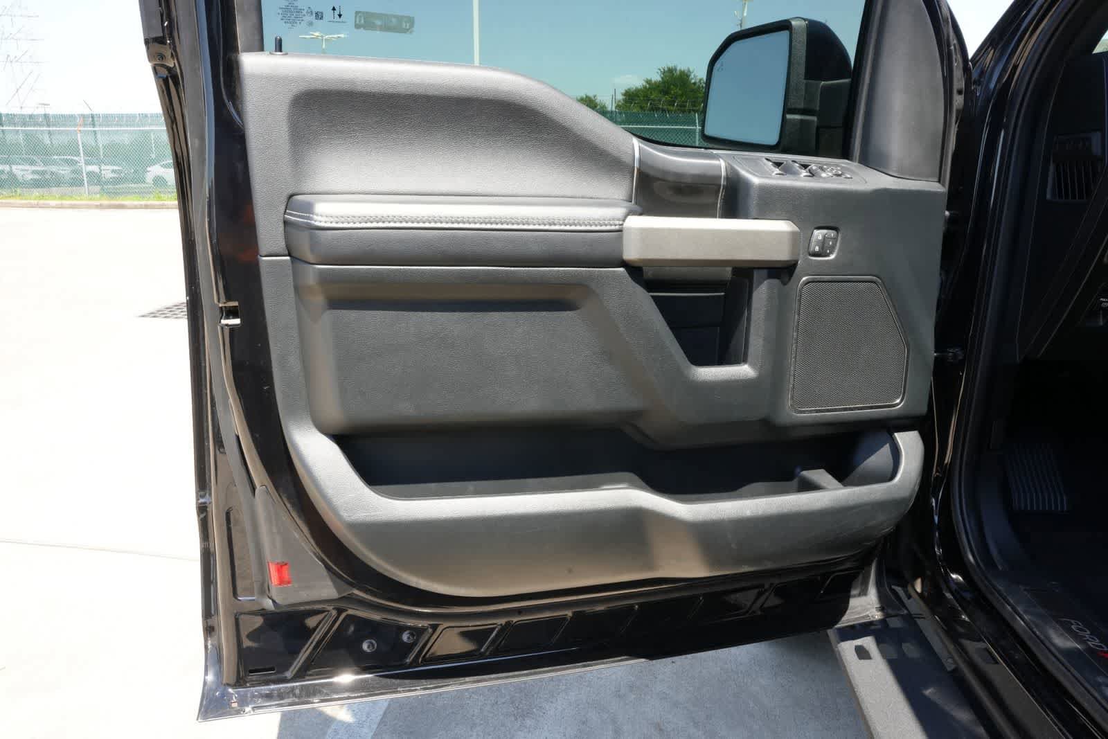 Used 2020 Ford F150 Raptor w/ Equipment Group 802A Luxury AWD/4WD image 14