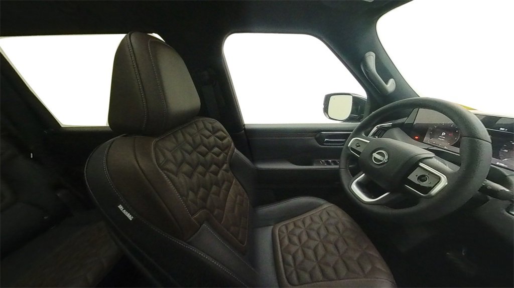 New 2025 Nissan Armada Platinum Reserve image 34