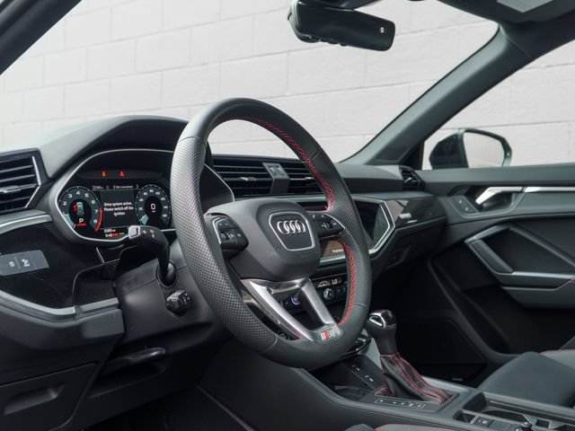 Used 2025 Audi Q3 2.0T Premium Plus w/ Premium Plus Package AWD/4WD image 4